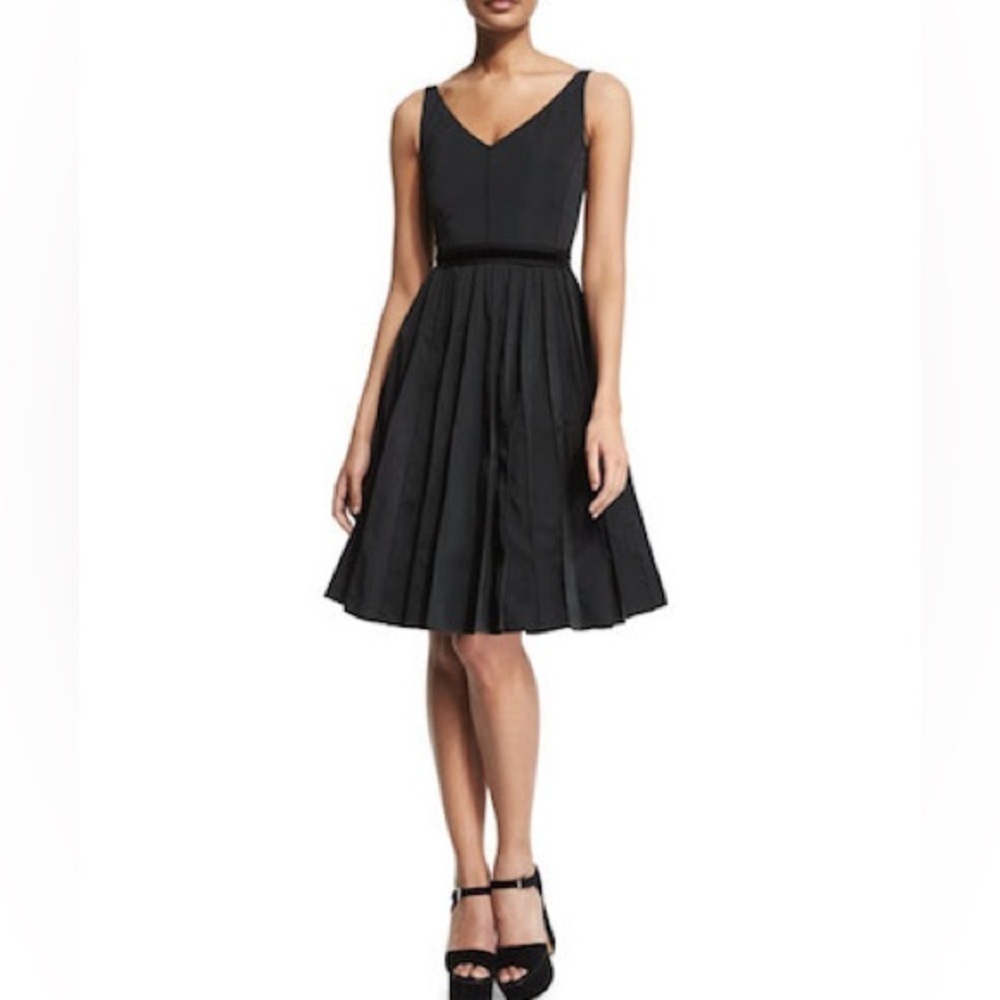 Marc Jacobs Black Pleated Fit & Flare Cocktail Dress Size